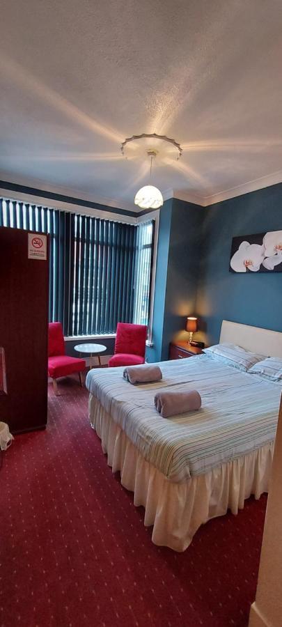 The Rhyl Bed & Breakfast Blackpool Bagian luar foto