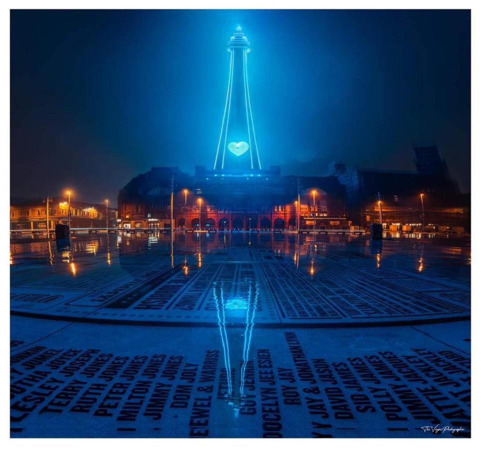 The Rhyl Bed & Breakfast Blackpool Bagian luar foto