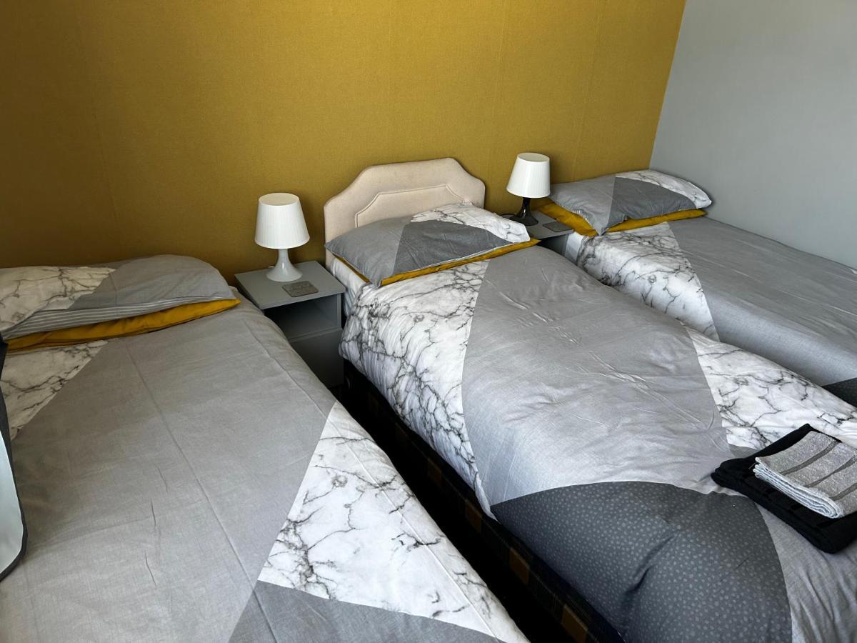 The Rhyl Bed & Breakfast Blackpool Bagian luar foto
