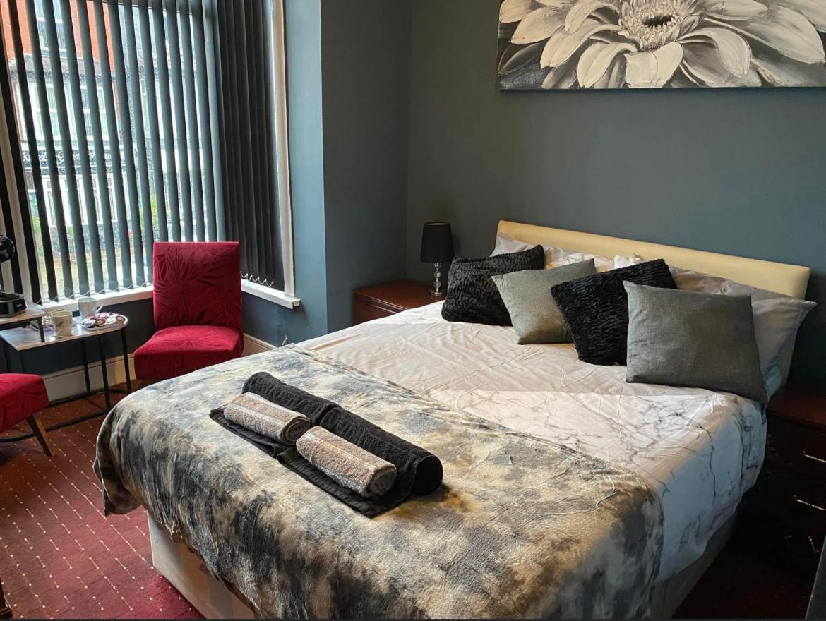 The Rhyl Bed & Breakfast Blackpool Bagian luar foto